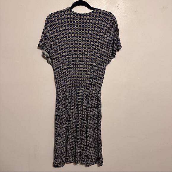 Boden Flutter Sleeve Jersey Dress in Moroccan Diamond Size 8 Green Blue - Picture 8 of 8